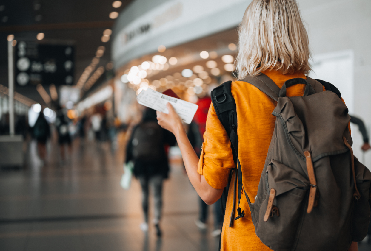 ¿Se pueden llevar suplementos en el avión? 
