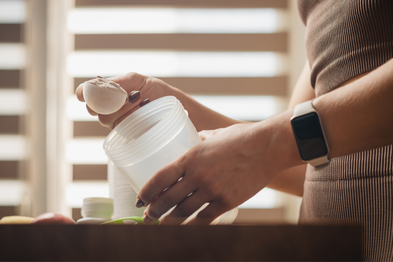 Creatina para mujeres: ¿sí o no? Comprendiendo la fisiología